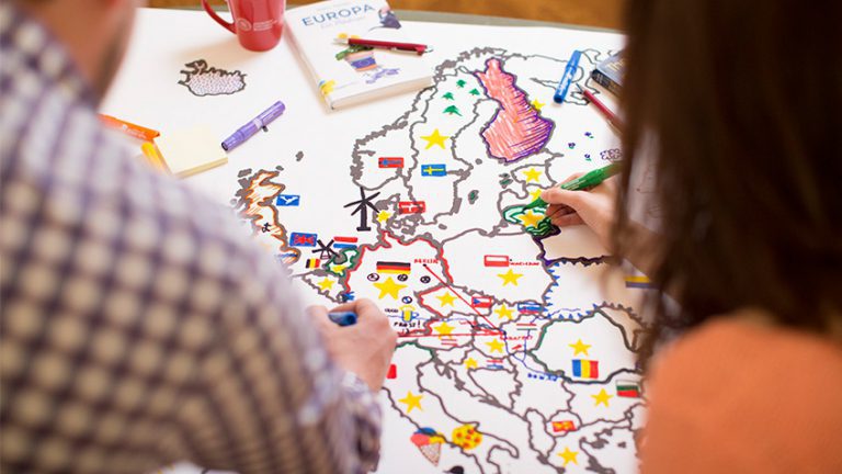 Verfassungsgebungsprozesse im Vergleich und politische Regime in Mittel- und Osteuropa Beitragsbild