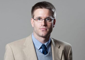 András HETTYEY Titelbild