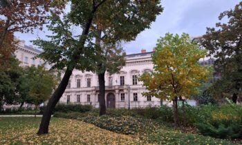 Öffnungszeiten der Bibliothek zu Semesterbeginn